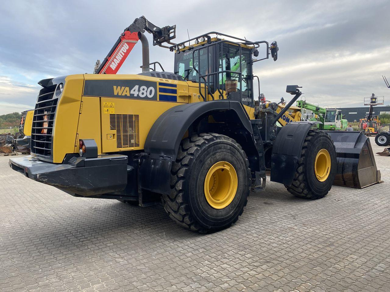 Komatsu WA480-8 - Rataslaadur: pilt 4 Komatsu WA480-8 - Rataslaadur: pilt 4
