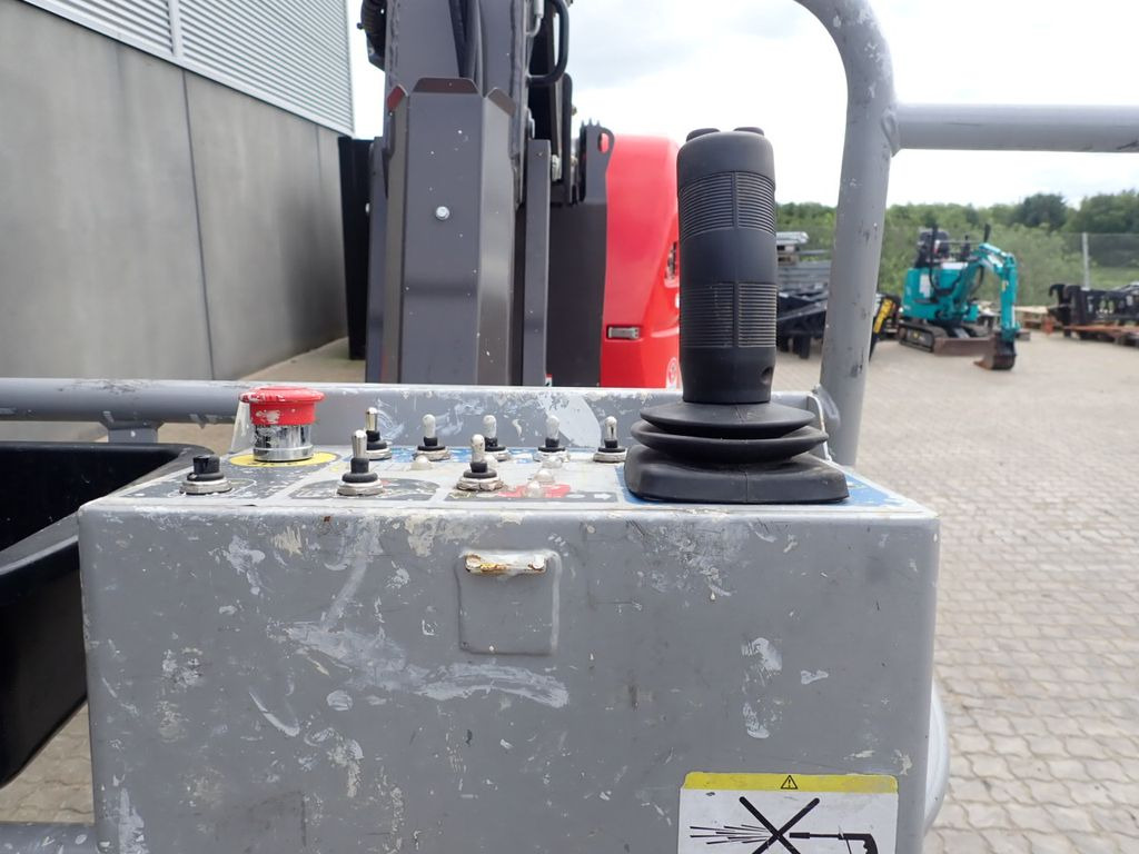 Manitou 120AETJ Compact 3D - Liigendpoom: pilt 3 Manitou 120AETJ Compact 3D - Liigendpoom: pilt 3