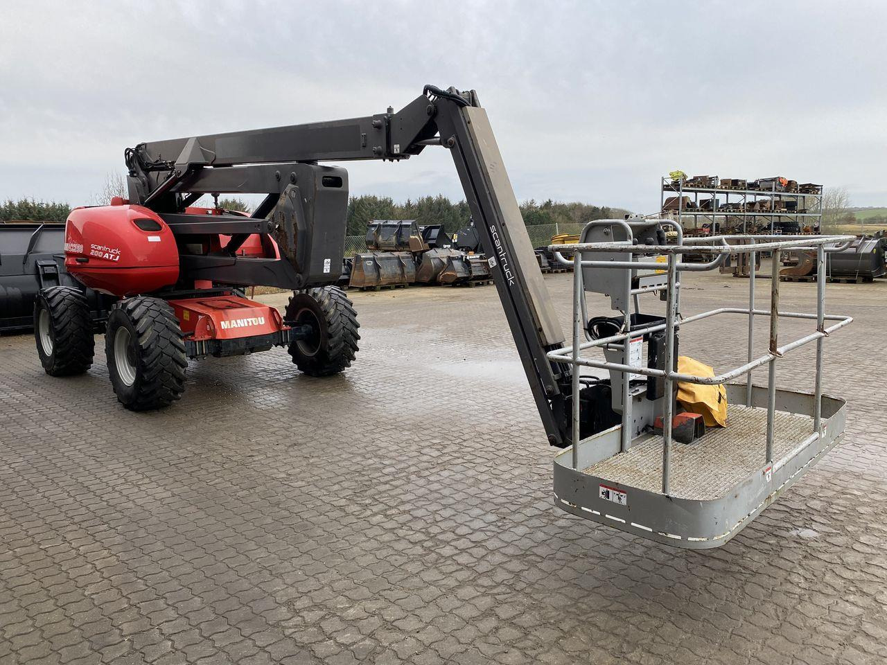 Manitou 200ATJ RC - Liigendpoom: pilt 5 Manitou 200ATJ RC - Liigendpoom: pilt 5