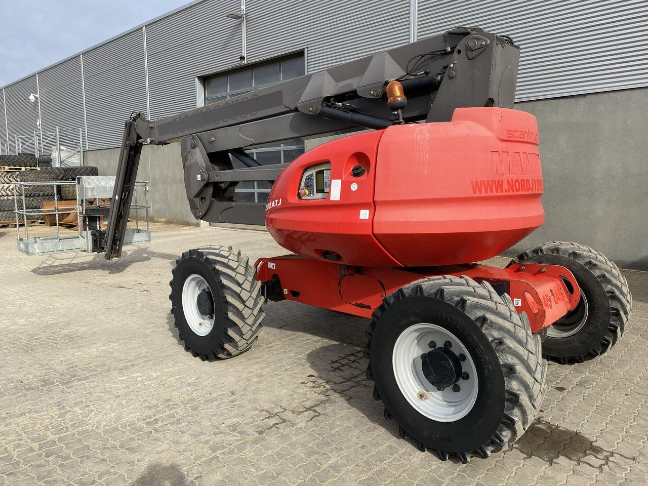 Manitou 200ATJ RC - Liigendpoom: pilt 2 Manitou 200ATJ RC - Liigendpoom: pilt 2