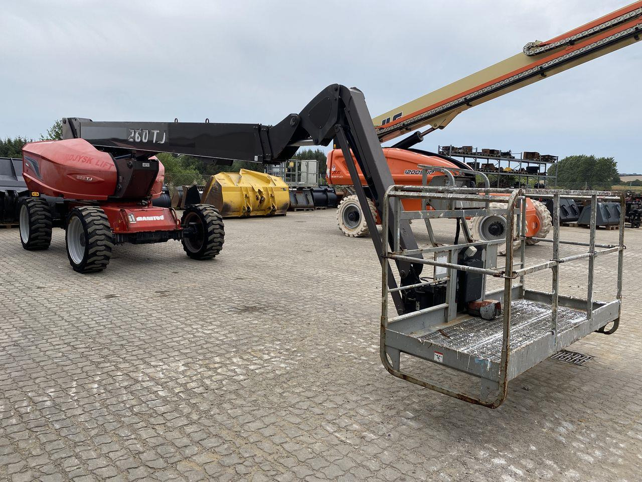 Manitou 260TJ - Teleskooppoom: pilt 5 Manitou 260TJ - Teleskooppoom: pilt 5
