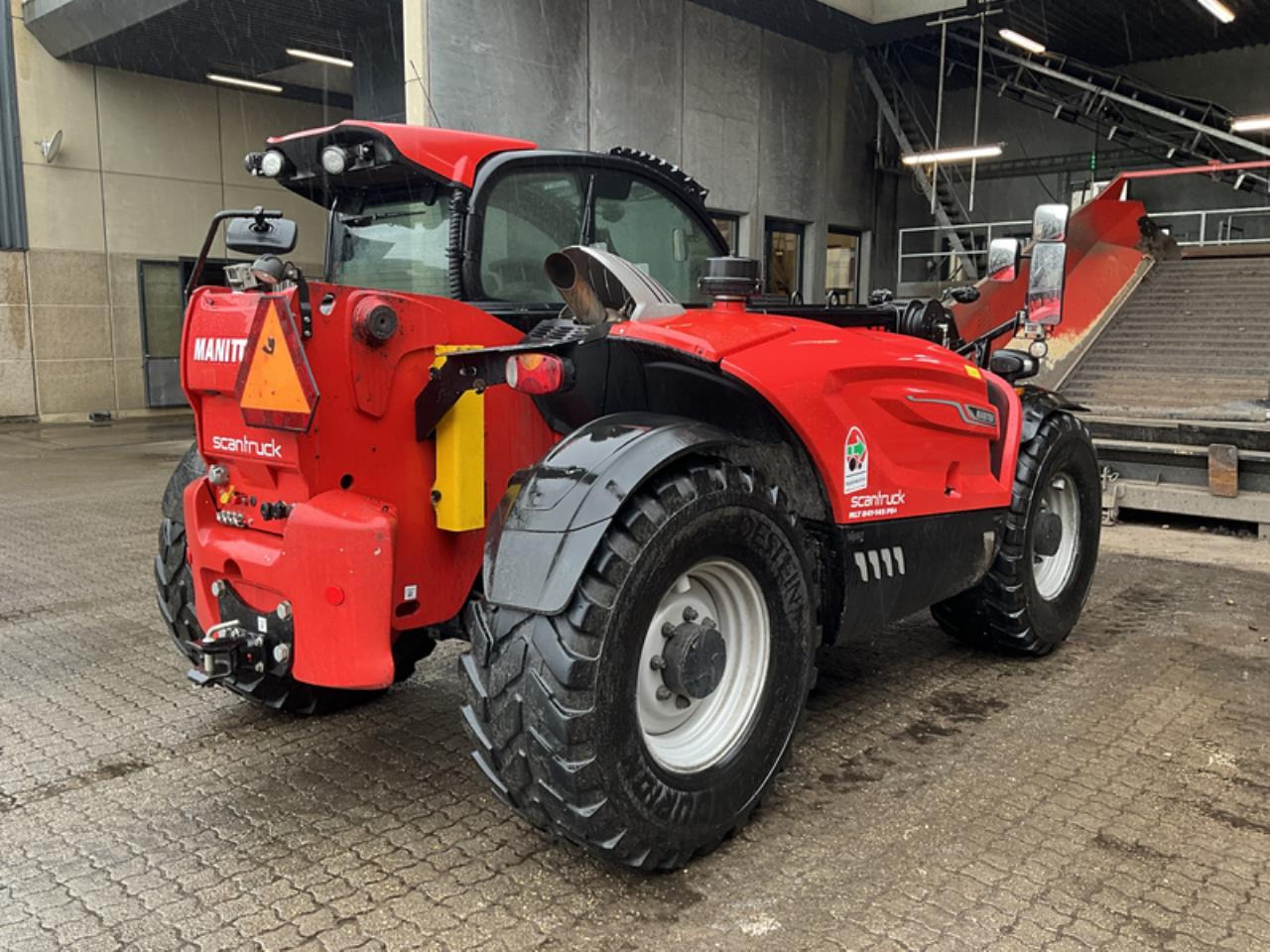 Manitou MLT841-145PS+ ELITE ST5 - Teleskooplaadur: pilt 3 Manitou MLT841-145PS+ ELITE ST5 - Teleskooplaadur: pilt 3