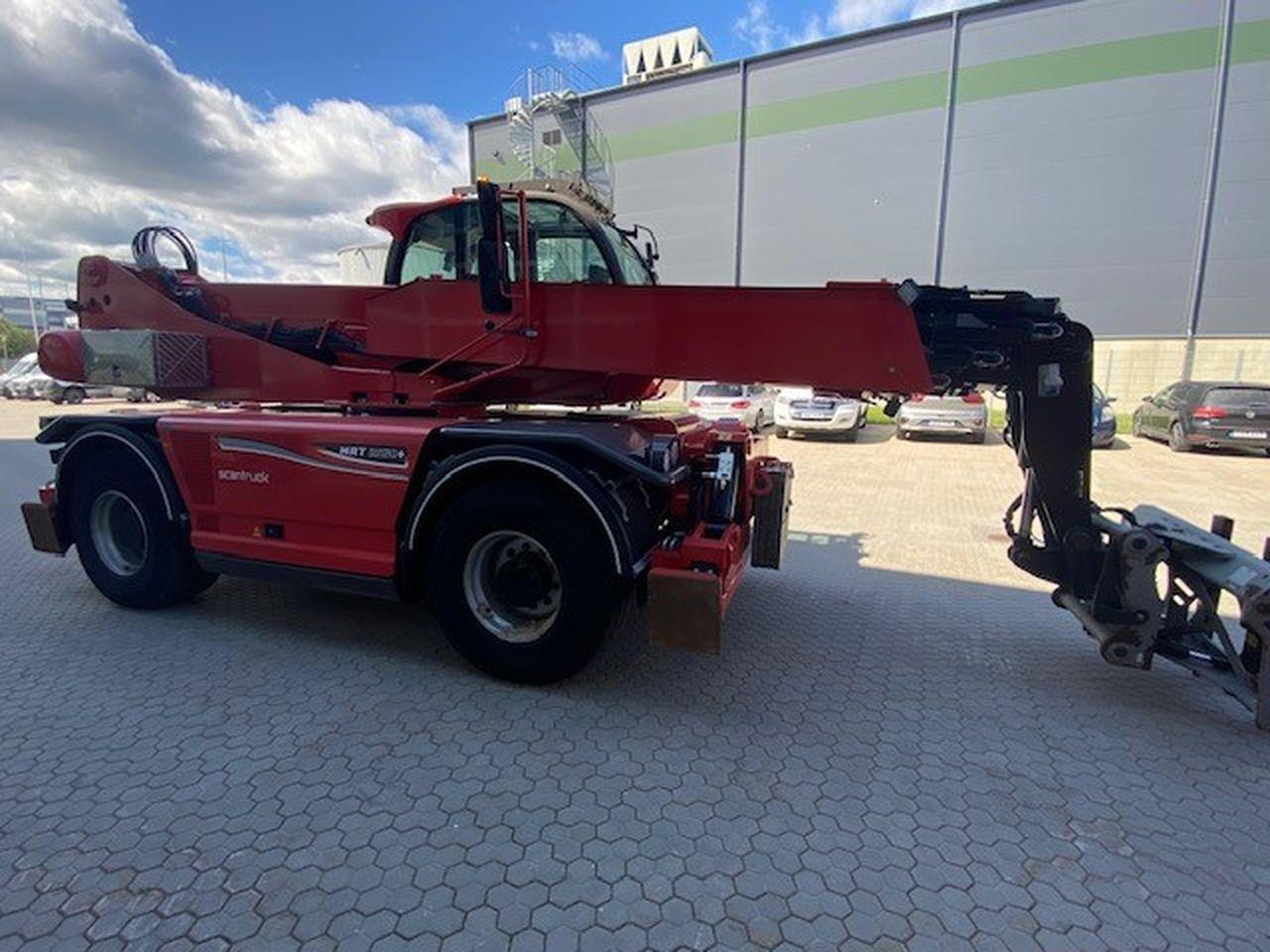 Manitou MRT2550 P+ ST4 - Teleskooplaadur: pilt 4 Manitou MRT2550 P+ ST4 - Teleskooplaadur: pilt 4