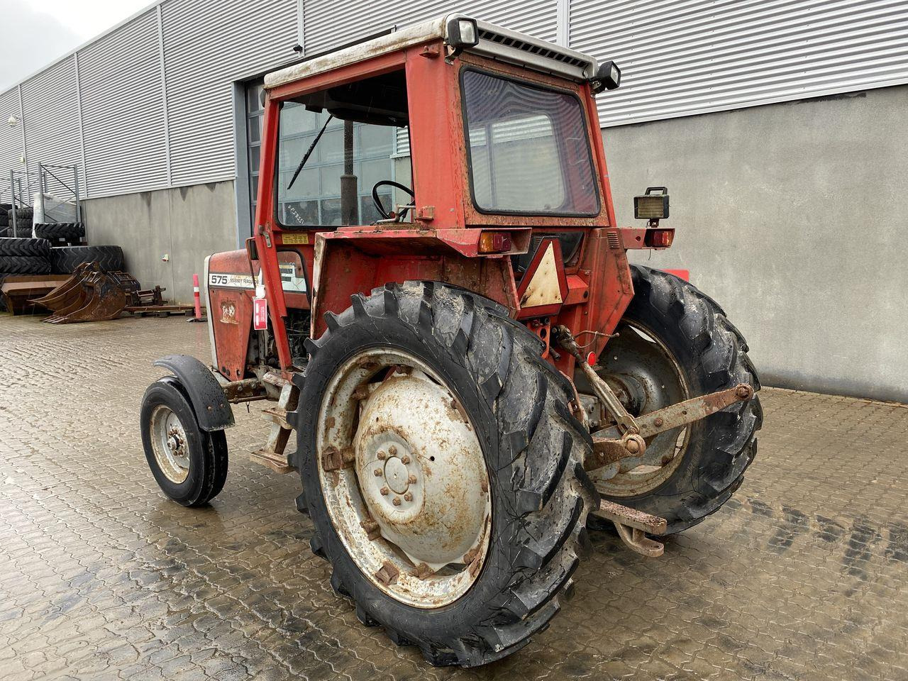 Massey Fergusson 575 - Traktor: pilt 2 Massey Fergusson 575 - Traktor: pilt 2