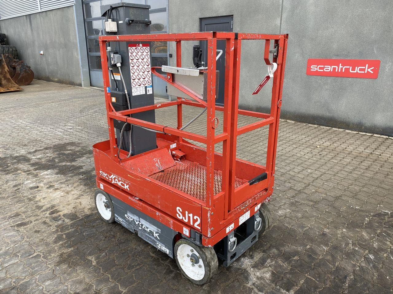 Skyjack SJ12 - Masttõstuk: pilt 2 Skyjack SJ12 - Masttõstuk: pilt 2