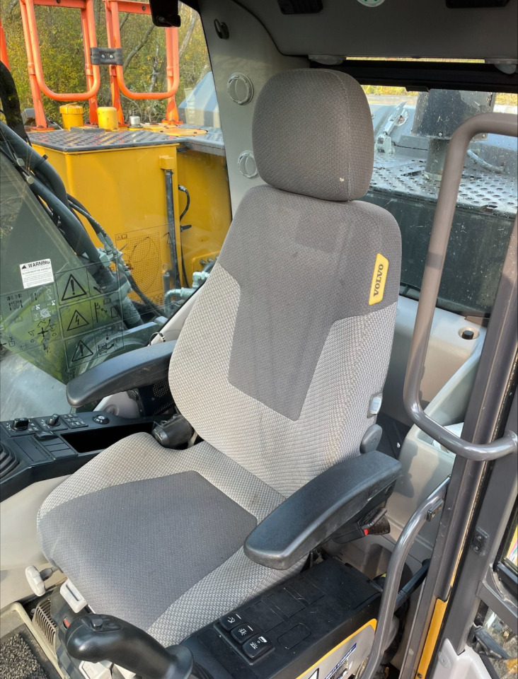 Volvo EC250E LR - Lintekskavaator: pilt 3 Volvo EC250E LR - Lintekskavaator: pilt 3