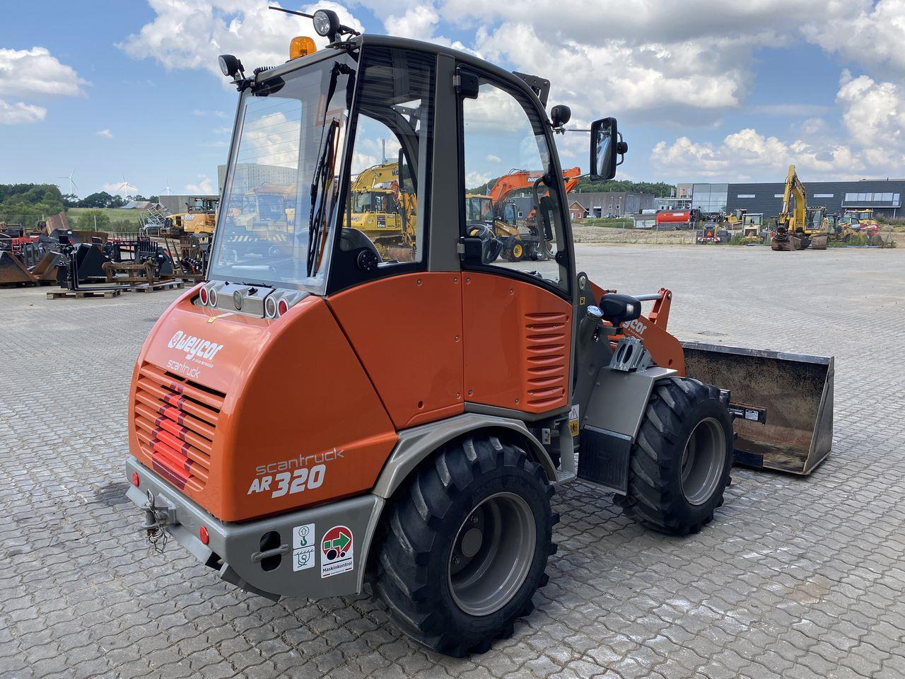 Weycor AR320 Cab - Minilaadur: pilt 4 Weycor AR320 Cab - Minilaadur: pilt 4