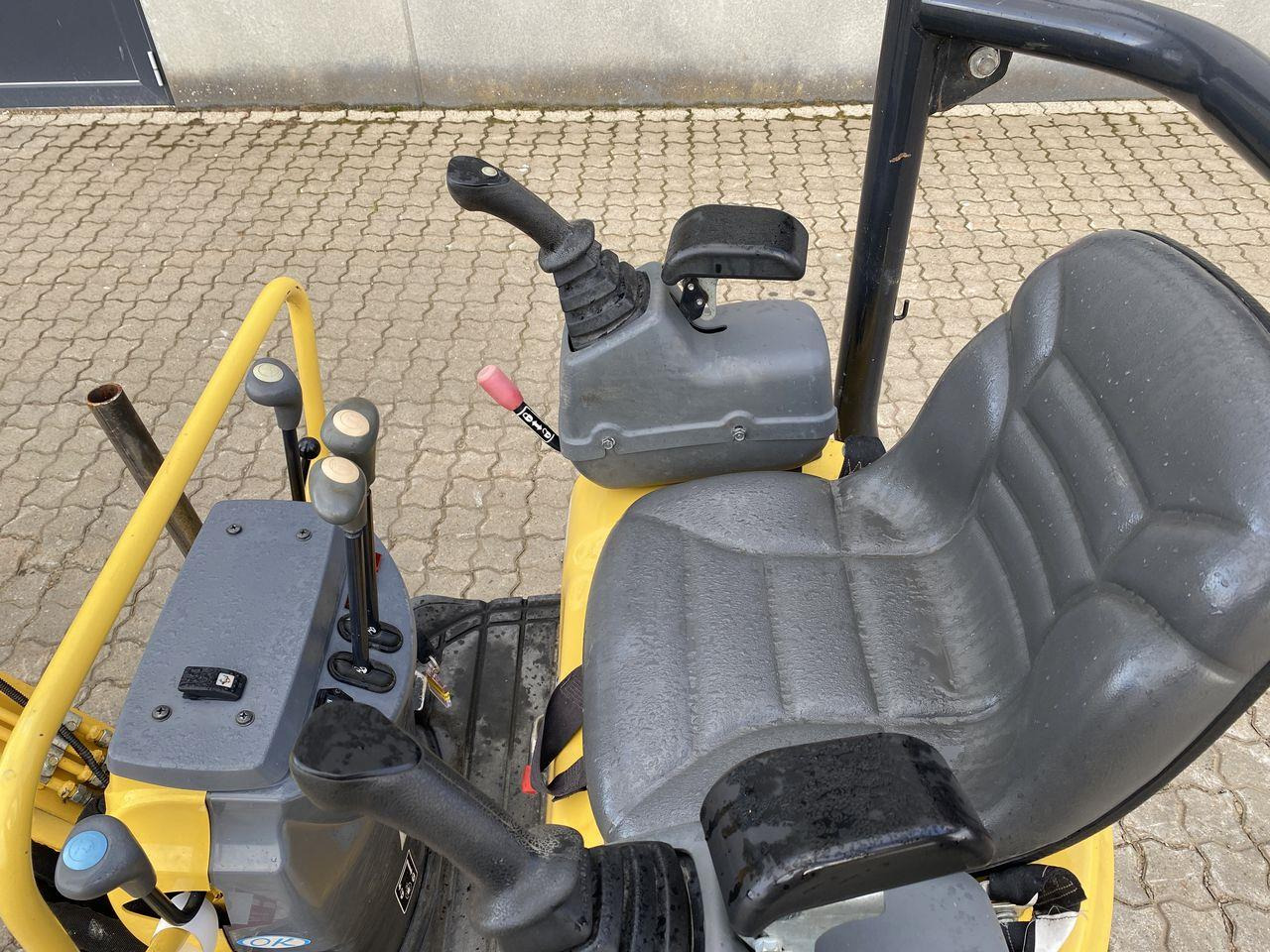 Yanmar VIO12 - Miniekskavaator: pilt 3 Yanmar VIO12 - Miniekskavaator: pilt 3