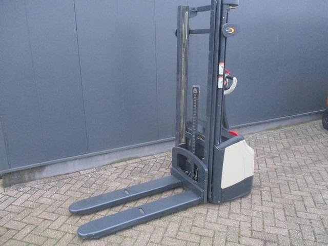 Crown WF 3000-1.0 TL - Virnastaja: pilt 2 Crown WF 3000-1.0 TL - Virnastaja: pilt 2