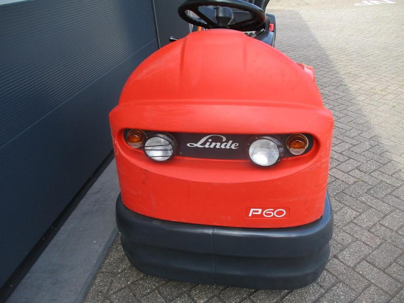Linde P 60 - Puksiirtraktor: pilt 5 Linde P 60 - Puksiirtraktor: pilt 5