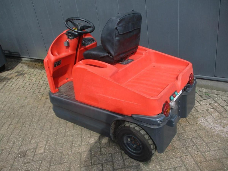 Linde P 60 - Puksiirtraktor: pilt 3 Linde P 60 - Puksiirtraktor: pilt 3