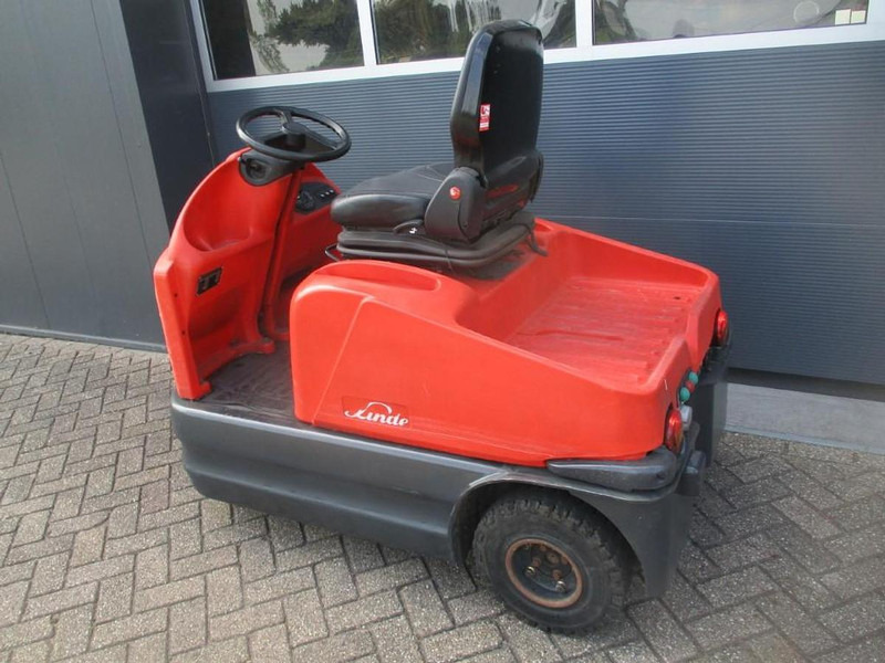 Linde P 60 - Puksiirtraktor: pilt 3 Linde P 60 - Puksiirtraktor: pilt 3