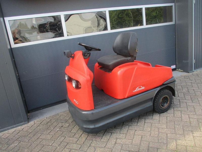 Linde P 60 - Puksiirtraktor: pilt 2 Linde P 60 - Puksiirtraktor: pilt 2