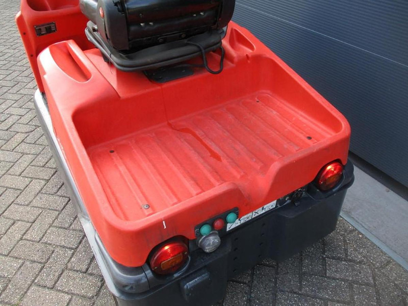 Linde P 60 - Puksiirtraktor: pilt 4 Linde P 60 - Puksiirtraktor: pilt 4