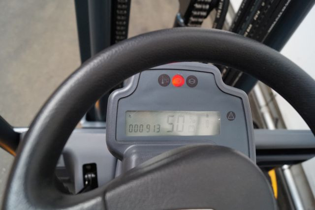 Jungheinrich EFG110k - Elektritõstuk: pilt 4 Jungheinrich EFG110k - Elektritõstuk: pilt 4