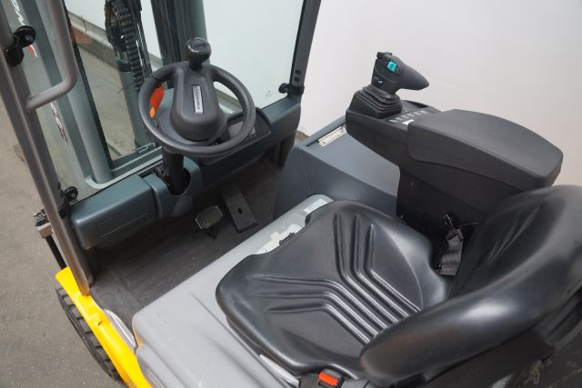 Jungheinrich EFG320 - Elektritõstuk: pilt 3 Jungheinrich EFG320 - Elektritõstuk: pilt 3