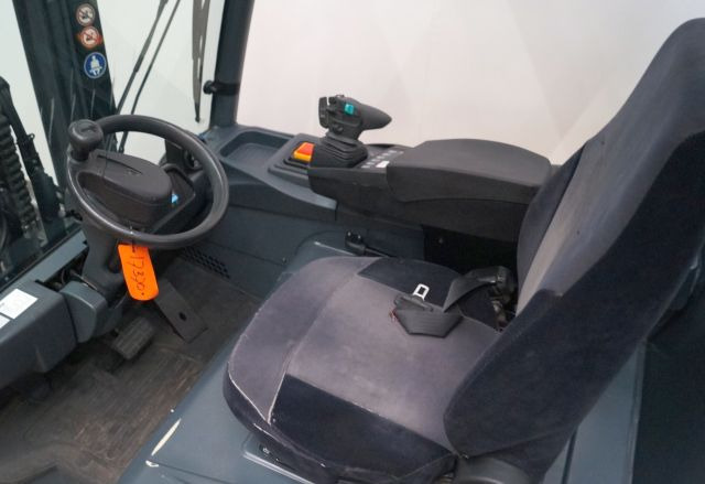 Jungheinrich EFG430 - Elektritõstuk: pilt 4 Jungheinrich EFG430 - Elektritõstuk: pilt 4