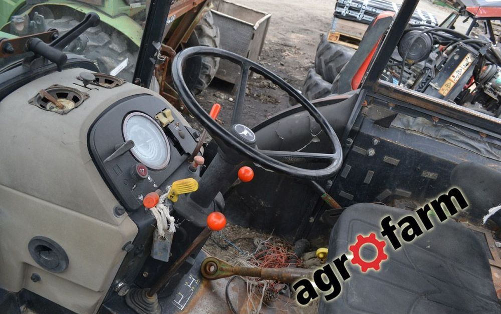 John Deere części używane 2250 2450 2650 2850 silnik most skrzynia zwolnica piasta zębatka koło oś - Käigukast - Põllutööseade: pilt 5 John Deere części używane 2250 2450 2650 2850 silnik most skrzynia zwolnica piasta zębatka koło oś - Käigukast - Põllutööseade: pilt 5