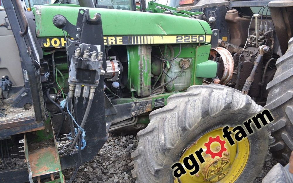 John Deere części używane 2250 2450 2650 2850 silnik most skrzynia zwolnica piasta zębatka koło oś - Käigukast - Põllutööseade: pilt 2 John Deere części używane 2250 2450 2650 2850 silnik most skrzynia zwolnica piasta zębatka koło oś - Käigukast - Põllutööseade: pilt 2