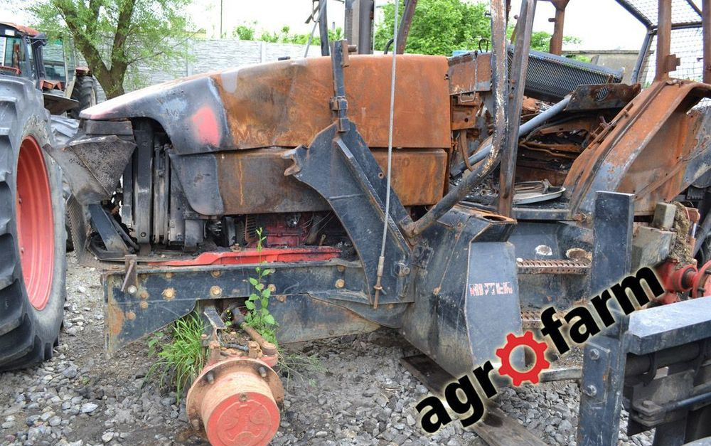 MCCormick części MTX 150 175 skrzynia silnik most oś napęd kabina wał blok głowica piasta - Käigukast - Põllutööseade: pilt 2 MCCormick części MTX 150 175 skrzynia silnik most oś napęd kabina wał blok głowica piasta - Käigukast - Põllutööseade: pilt 2