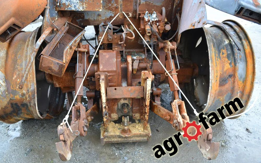 McCormick MC 115 110 skrzynia most silnik piasta zwolnica obudowa - Käigukast - Põllutööseade: pilt 4 McCormick MC 115 110 skrzynia most silnik piasta zwolnica obudowa - Käigukast - Põllutööseade: pilt 4