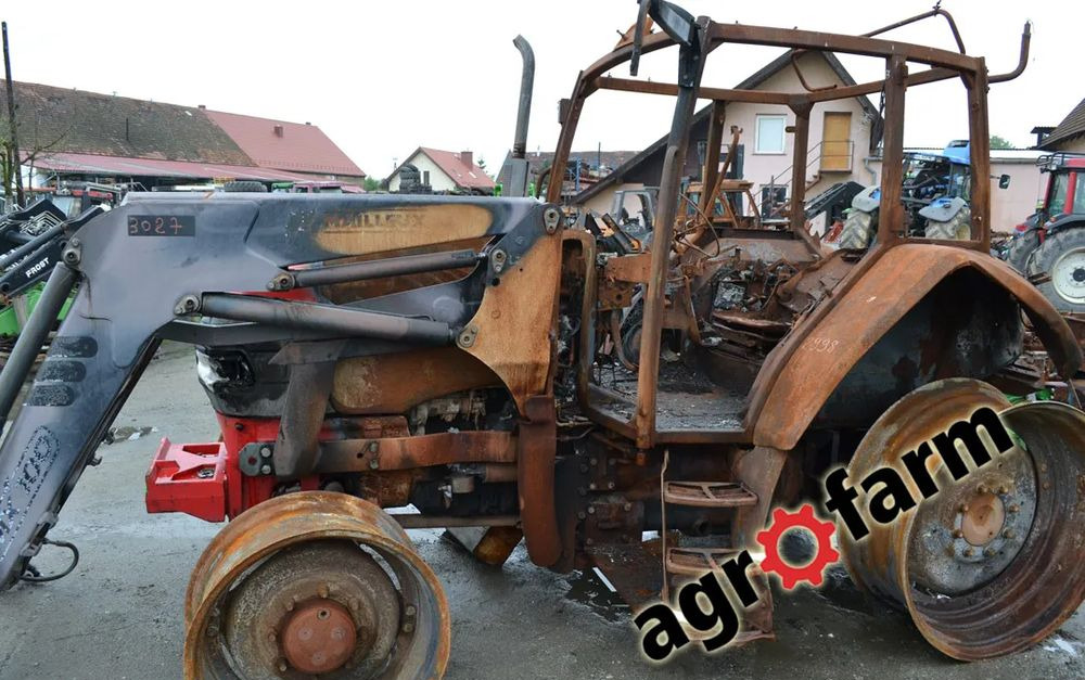 McCormick MC 115 110 skrzynia most silnik piasta zwolnica obudowa - Käigukast - Põllutööseade: pilt 5 McCormick MC 115 110 skrzynia most silnik piasta zwolnica obudowa - Käigukast - Põllutööseade: pilt 5