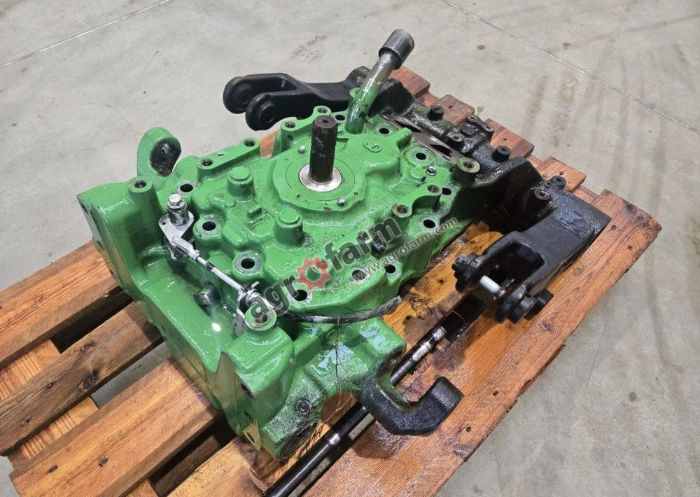 Obudowa WOM, podnośnik, John Deere 5125R, 5130R - Hüdraulika: pilt 1 Obudowa WOM, podnośnik, John Deere 5125R, 5130R - Hüdraulika: pilt 1