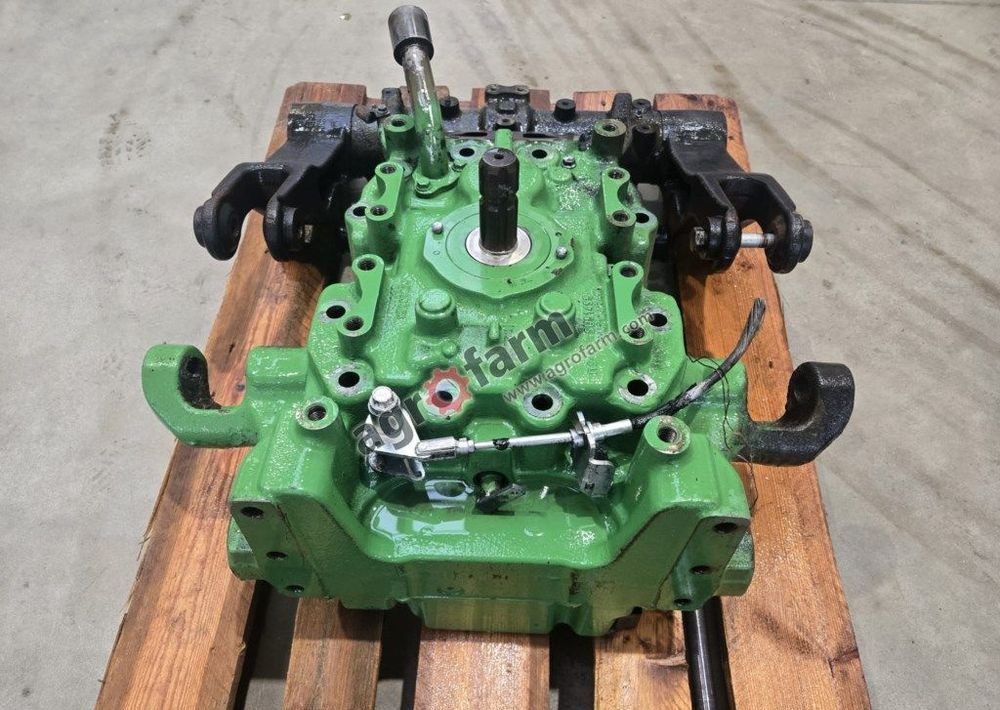 Obudowa WOM, podnośnik, John Deere 5125R, 5130R - Hüdraulika: pilt 2 Obudowa WOM, podnośnik, John Deere 5125R, 5130R - Hüdraulika: pilt 2