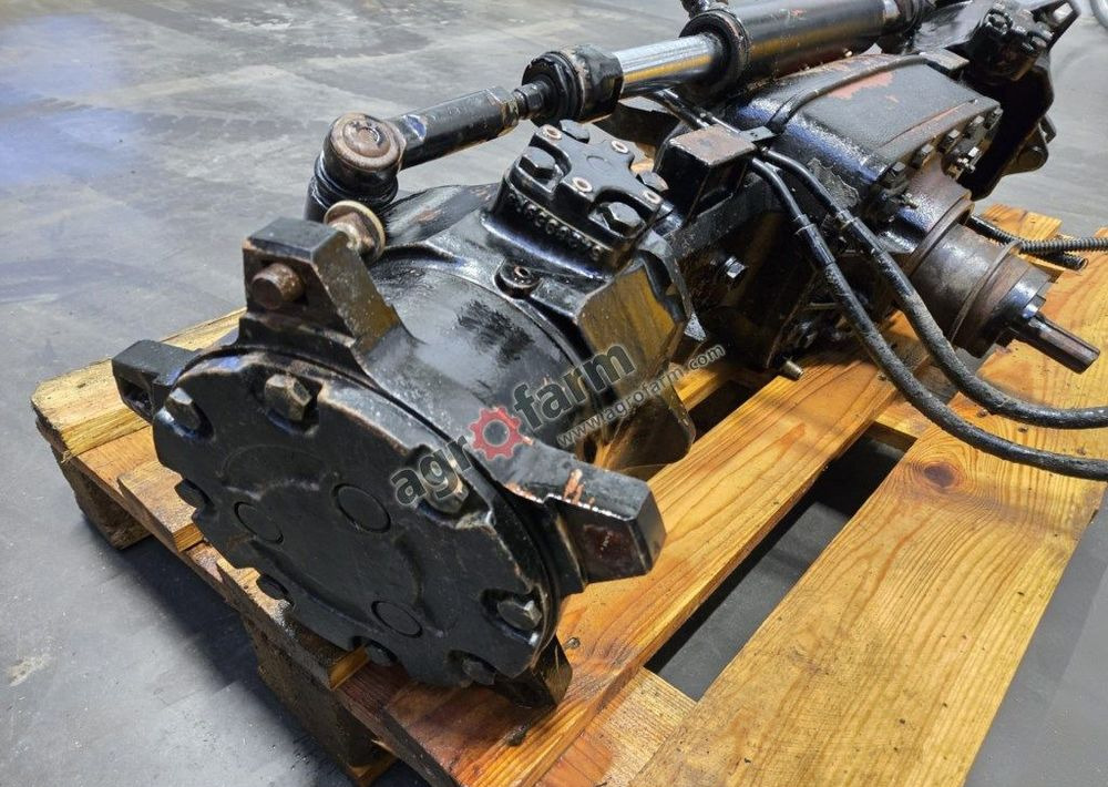 Przedni most Massey Ferguson 3225 - Jõuülekanne: pilt 4 Przedni most Massey Ferguson 3225 - Jõuülekanne: pilt 4