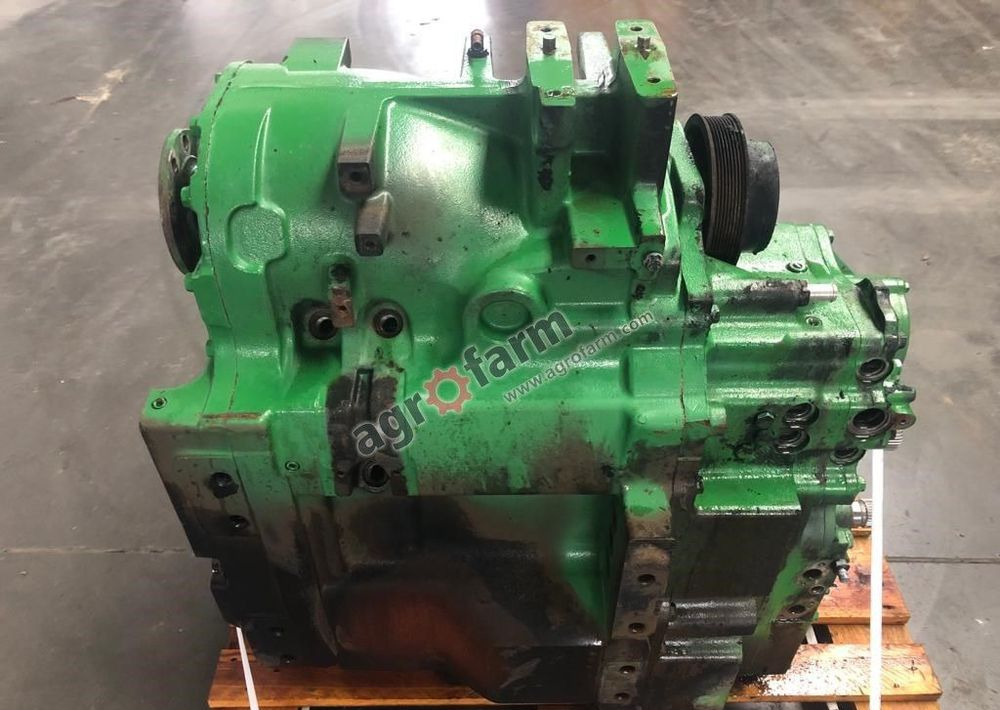 SKRZYNIA BIEGÓW JOHN DEERE 8360R RE301738 - Käigukast: pilt 3 SKRZYNIA BIEGÓW JOHN DEERE 8360R RE301738 - Käigukast: pilt 3