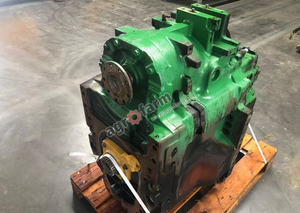 SKRZYNIA BIEGÓW JOHN DEERE 8360R RE301738 - Käigukast: pilt 4 SKRZYNIA BIEGÓW JOHN DEERE 8360R RE301738 - Käigukast: pilt 4