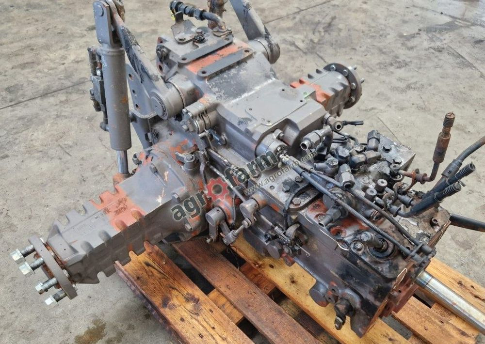 Käigukast Skrzynia biegów i most tylny Renault Fructus 130: pilt 1