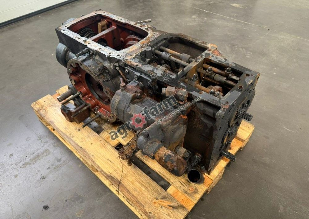 Skrzynia biegów, most tylny Landini 6.130 C - Käigukast: pilt 2 Skrzynia biegów, most tylny Landini 6.130 C - Käigukast: pilt 2