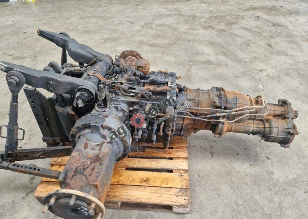 Skrzynia biegów, most tylny Valtra N174 H - Käigukast: pilt 1 Skrzynia biegów, most tylny Valtra N174 H - Käigukast: pilt 1