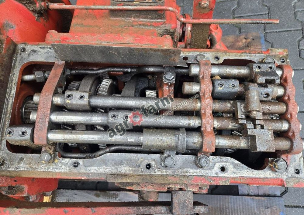 Skrzynia biegów, tylny most Case 1255 XL - Käigukast: pilt 3 Skrzynia biegów, tylny most Case 1255 XL - Käigukast: pilt 3