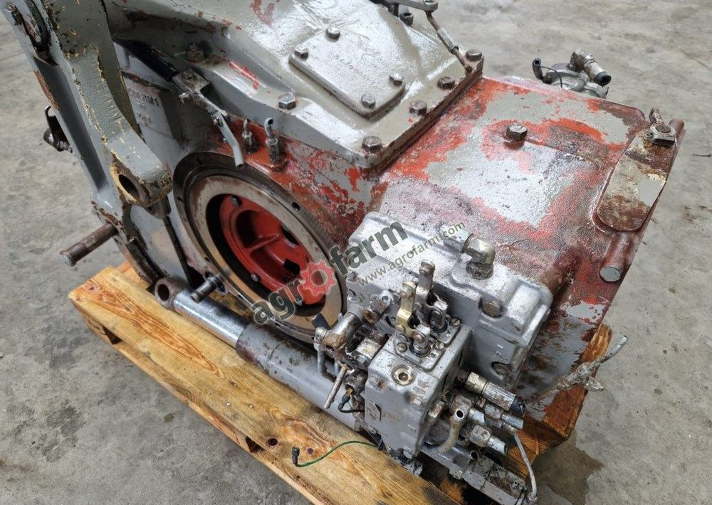 Tylny most Massey Ferguson 2640 - Jõuülekanne: pilt 3 Tylny most Massey Ferguson 2640 - Jõuülekanne: pilt 3