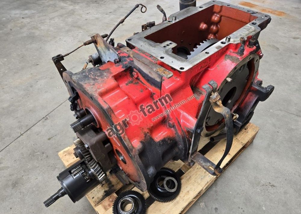 Tylny most McCormick MTX 155 - Käigukast: pilt 1 Tylny most McCormick MTX 155 - Käigukast: pilt 1