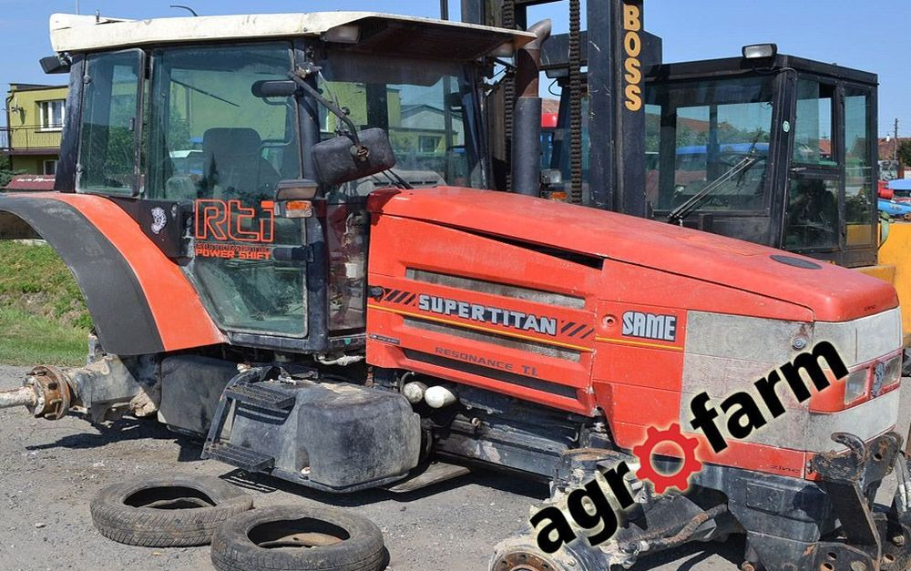 SAME Titan części 190 145 165 skrzynia silnik most oś napęd kabina podnośnik zwolnica głowica wał - Varuosa - Põllutööseade: pilt 5 SAME Titan części 190 145 165 skrzynia silnik most oś napęd kabina podnośnik zwolnica głowica wał - Varuosa - Põllutööseade: pilt 5