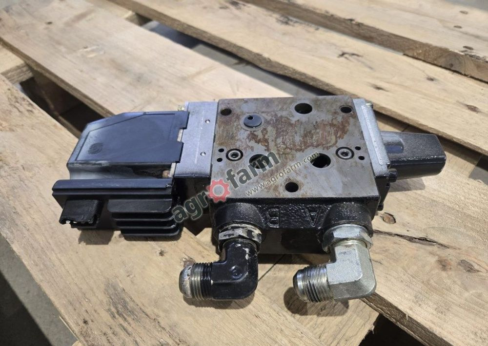 Zawór hydrauliczny PVG32, Valtra T171, T181, T191 - Hüdraulika: pilt 1 Zawór hydrauliczny PVG32, Valtra T171, T181, T191 - Hüdraulika: pilt 1