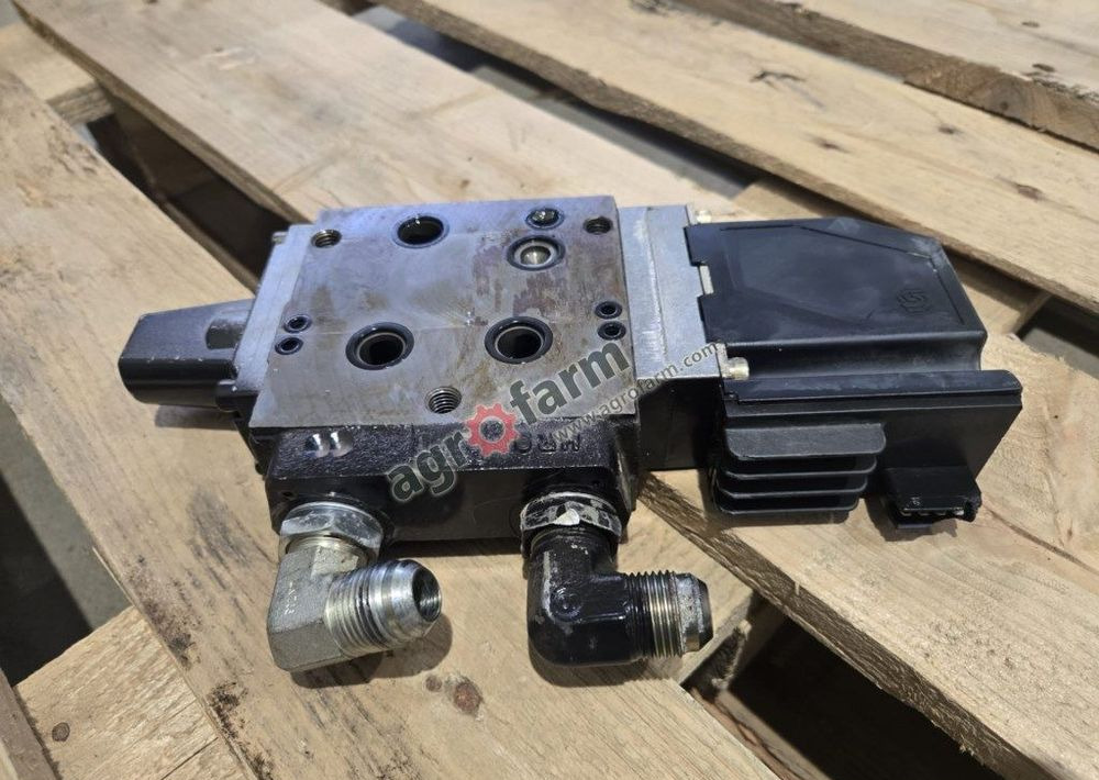 Zawór hydrauliczny PVG32, Valtra T171, T181, T191 - Hüdraulika: pilt 3 Zawór hydrauliczny PVG32, Valtra T171, T181, T191 - Hüdraulika: pilt 3