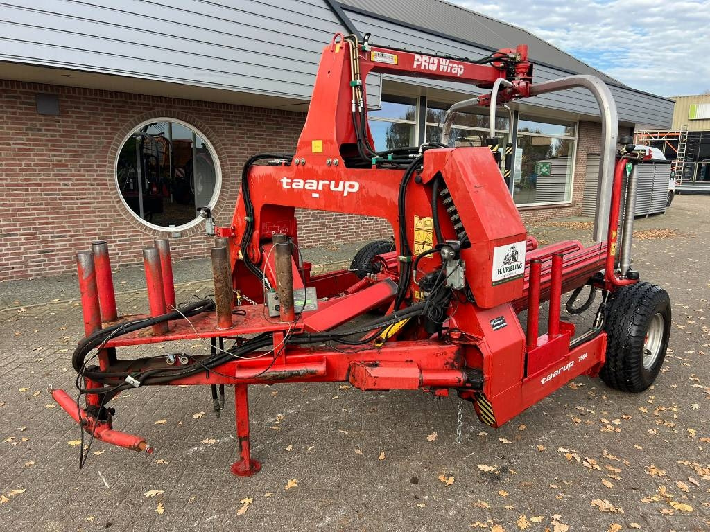 Kverneland Taarup 7664 - Heinapalli mähkija: pilt 1 Kverneland Taarup 7664 - Heinapalli mähkija: pilt 1