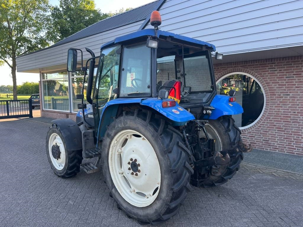 New Holland TL 90 - Traktor: pilt 3 New Holland TL 90 - Traktor: pilt 3