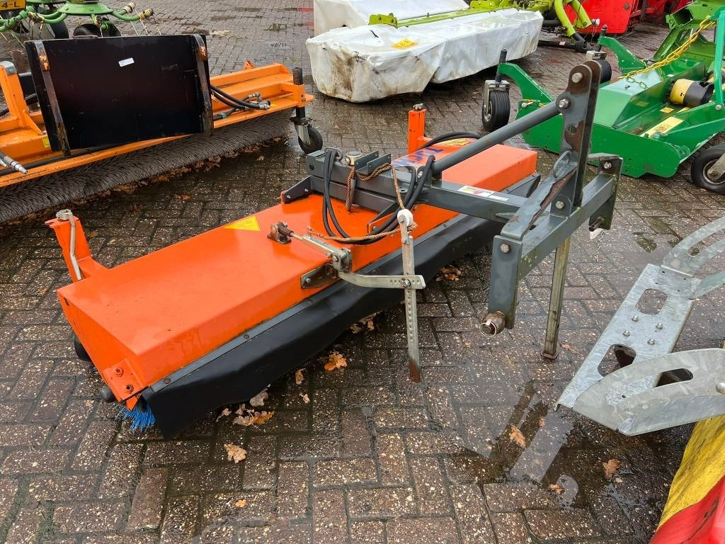 Tuchel EKM 230 HD veegmachine  - Hari: pilt 4 Tuchel EKM 230 HD veegmachine  - Hari: pilt 4