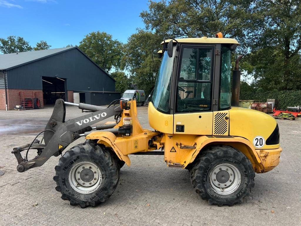 Volvo L 30 B  - Rataslaadur: pilt 3 Volvo L 30 B  - Rataslaadur: pilt 3