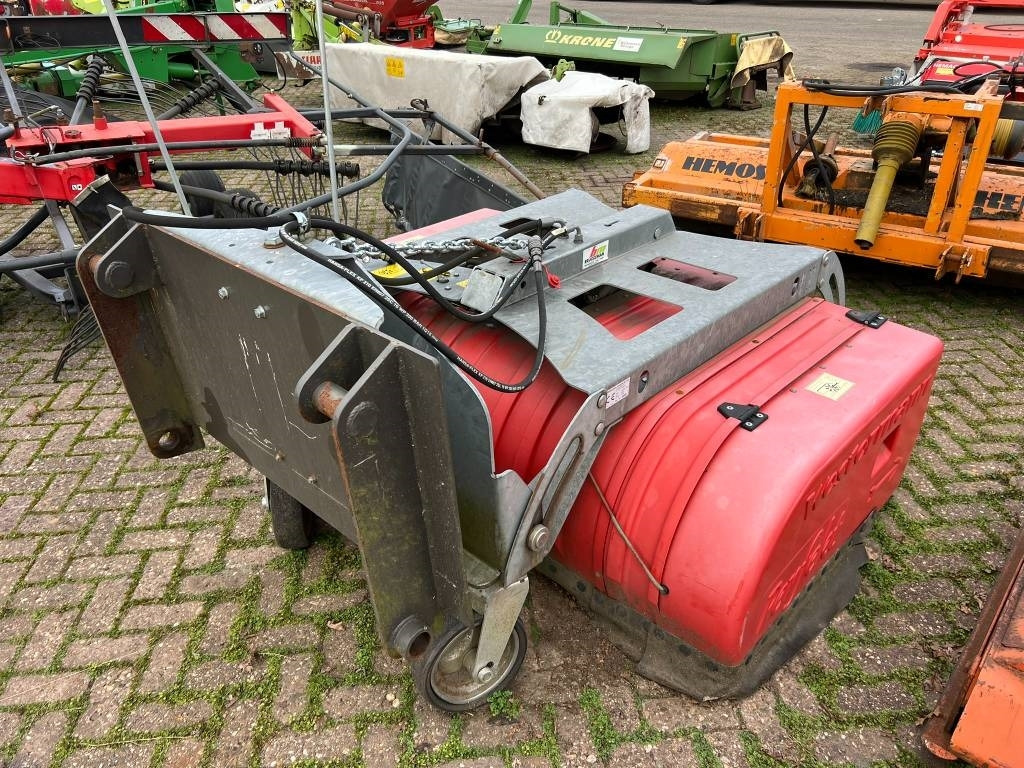 Westermann veegmachine Perfekt 1800 veegmachine - Hari: pilt 1 Westermann veegmachine Perfekt 1800 veegmachine - Hari: pilt 1