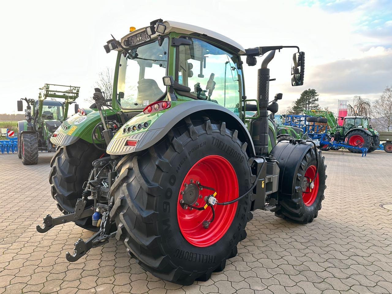 Fendt 724 Vario S4ProfiPlus - Traktor: pilt 5 Fendt 724 Vario S4ProfiPlus - Traktor: pilt 5