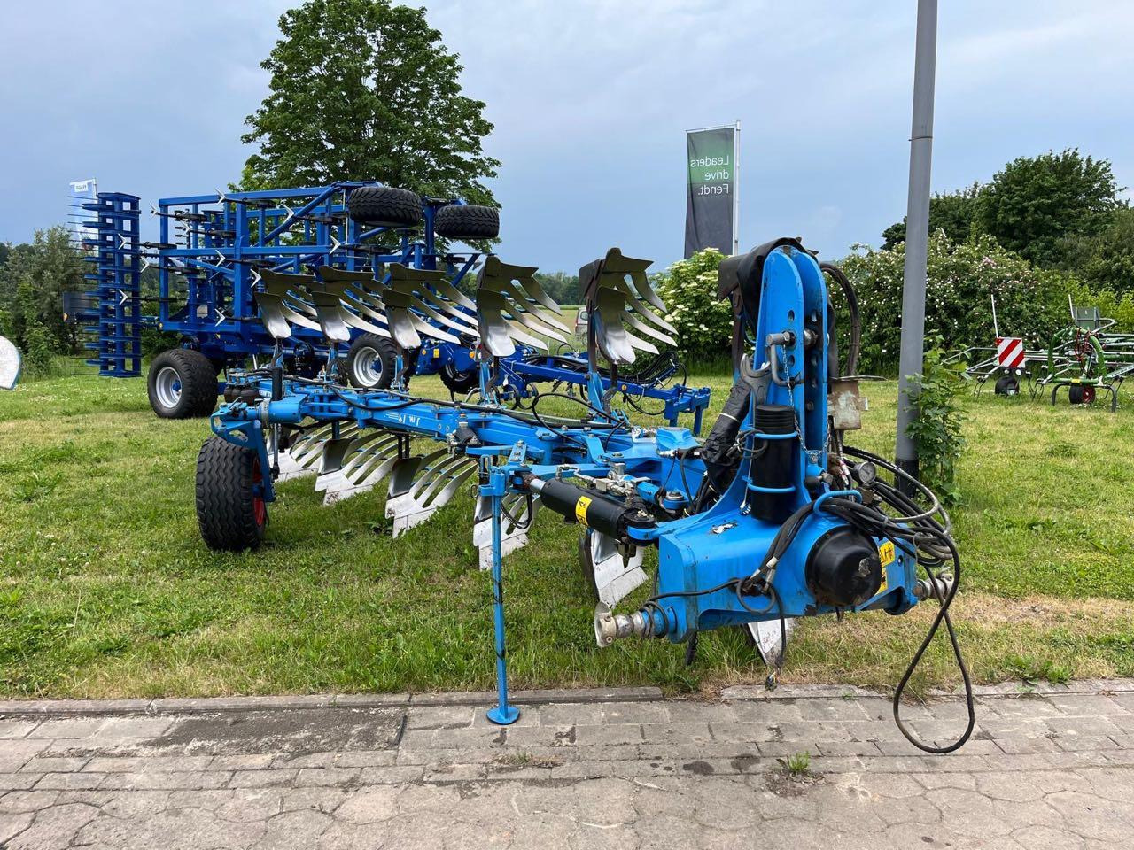 Lemken Juwel 8 V T 5 + 1 L 100 TurnControl - Ader: pilt 1 Lemken Juwel 8 V T 5 + 1 L 100 TurnControl - Ader: pilt 1