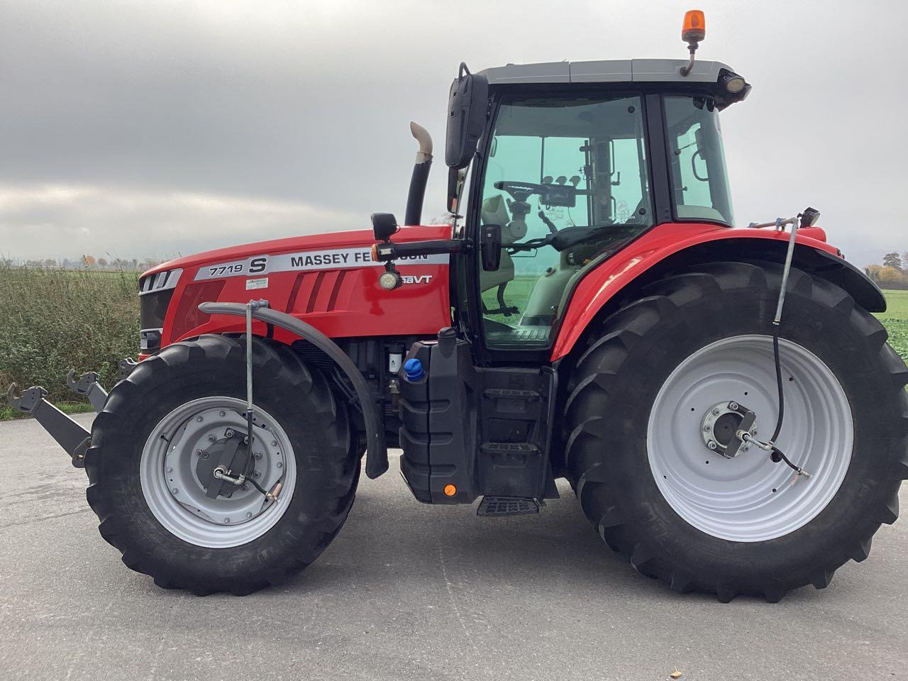 Massey Ferguson 7719 Dyna - VT - Traktor: pilt 2 Massey Ferguson 7719 Dyna - VT - Traktor: pilt 2
