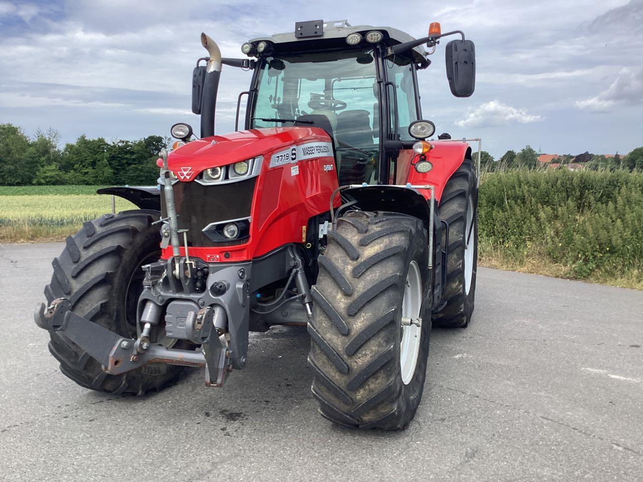 Massey Ferguson 7719 Exclusive Dyna VT - Traktor: pilt 1 Massey Ferguson 7719 Exclusive Dyna VT - Traktor: pilt 1