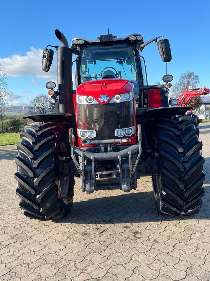 Massey Ferguson 8727 Dyna-VT - Traktor: pilt 2 Massey Ferguson 8727 Dyna-VT - Traktor: pilt 2
